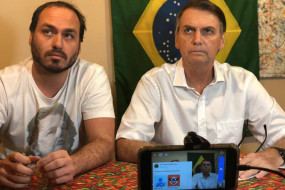 Bolsonaro pretende lanar Carlos a senador por Santa Catarina