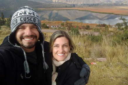 Ana Lcia Sartori e o noivo, Silas Henrique Palmieri Maia, durante viagem juntos em 2018
