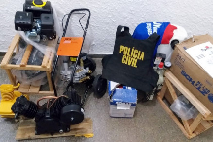 Policiais encontraram grande parte dos equipamentos roubados do comrcio