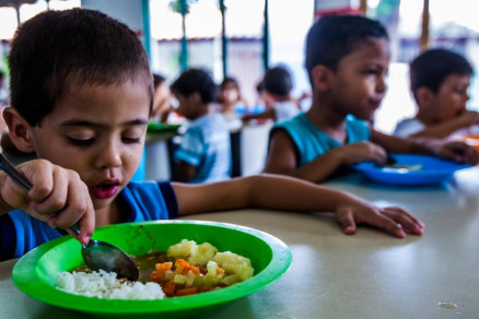 Mais de 1,5 mil escolas em MT adotaram programa que incentiva alimentao saudvel e prtica de exerccios fsicos