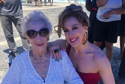 Claudia Raia ao lado da me, Odette Morra raia