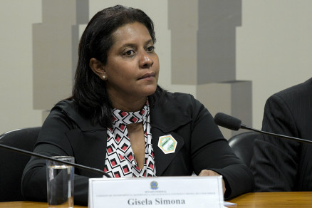 A superintendente do Procon-MT, Gisela Simona, que pode disputar o Senado