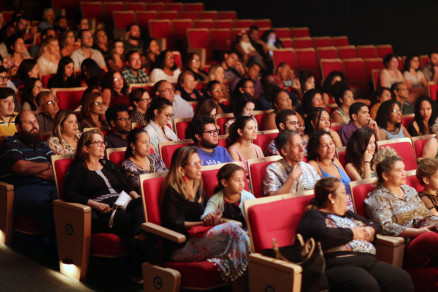 Evento acontece no Teatro Zulmira Canavarros, em Cuiab