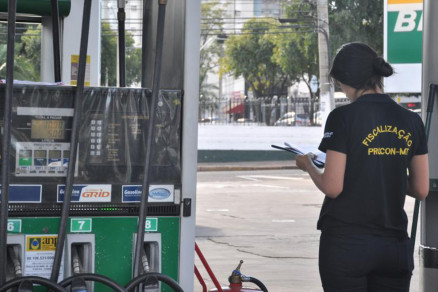 Fiscais fizeram operaes contra preos abusivos e outras possveis infraes