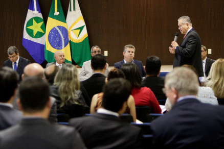 Encontro reuniu membros do Governo, Poder Judicirio e parlamentares estaduais