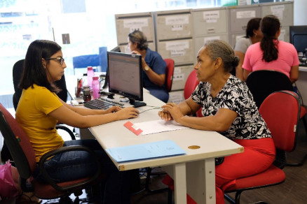De acordo com Banco Central, 61% dos tomadores de crdito consignado tm mais de 55 anos