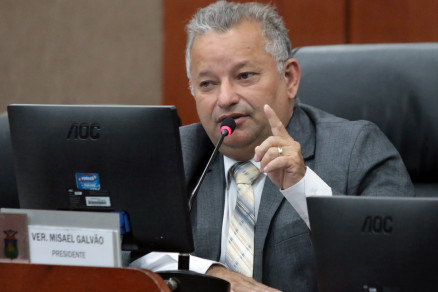 O presidente da C�mara de Cuiab�, vereador Misael Galv�o 