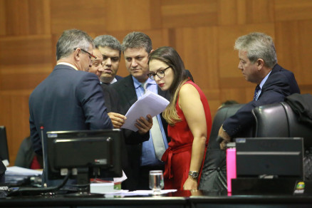 Deputados que aprovaram projeto encaminhado pela Procuradoria Geral de Justia