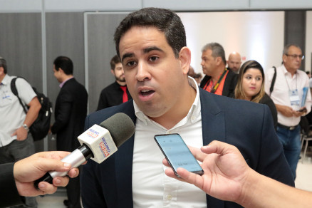 O vice-prefeito Niuan Ribeiro, que trabalha para descolar de Emanuel Pinheiro