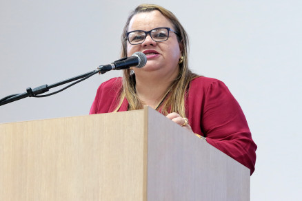 A secretria de Estado de Educao, Marioneide Kliemaschewsk