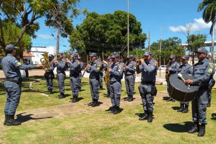 Pix, Cabea de Boi e muito rasqueado prometem animar a populao que passar pelo centro da cidade