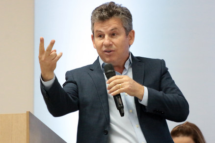 O governador Mauro Mendes, que poder apoiar magistrado em Cuiab
