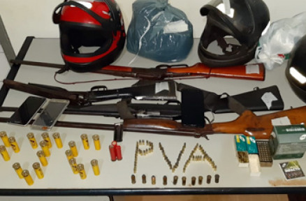 Polcia Civil apreendeu armas e munies com suspeitos