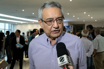 O secretrio de Infraestrutura, Marcelo de Oliveira: notificao  empresa