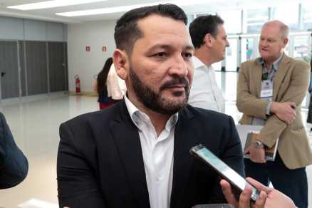 O secretrio Baslio Bezerra: 
