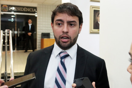 O deputado Ulysses Moraes, que avaliou poss�vel candidatura de Nelson Barbudo 