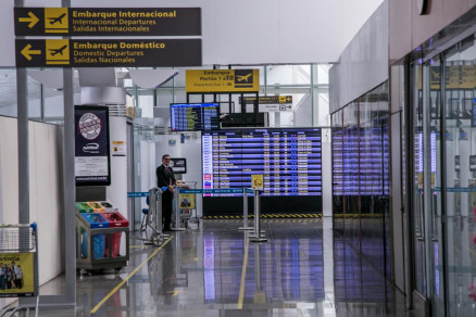 Passageiros devem ficar atentos aos comunicados da Avianca sobre a situao dos voos