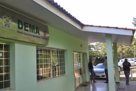 Casos de maus tratos devem ser denunciados na Delegacia Especializada do Meio Ambiente (Dema)
