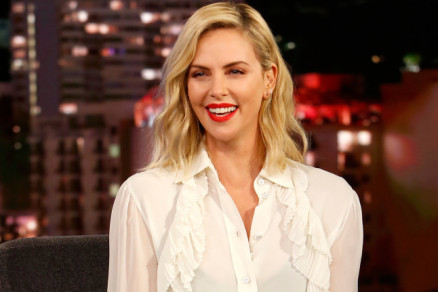 A atriz Charlize Theron 