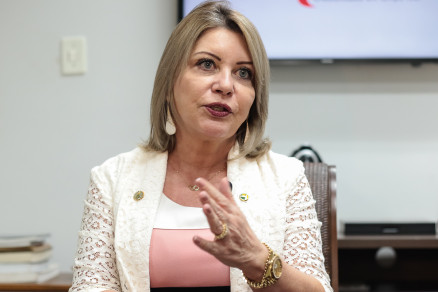 A senadora Selma Arruda (PSL), que tenta se manter no cargo 