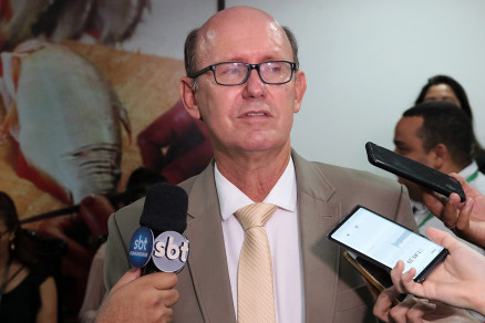 O deputado Carlos Avalone, que avalia no ser bom momento para greve na Educao