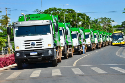 Alm dos caminhes, o novo contrato contm tambm a instalao de pelo menos 50 conjuntos de lixeiras subterrneas