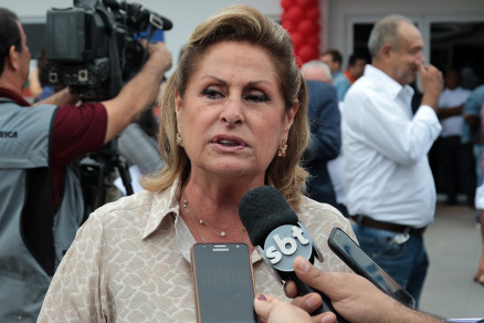 A prefeita de Vrzea Grande, Lucimar Campos (DEM), que assinou novo decreto