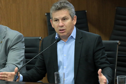 O governador Mauro Mendes: sem aumentos para Educao