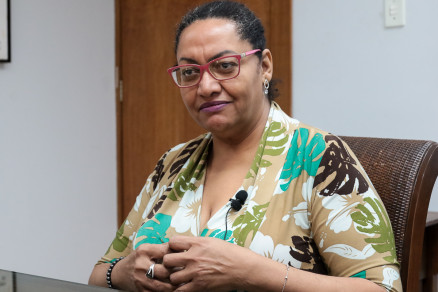 Presidente da Academia Mato-grossense de Letras, a poetisa e escritora Luciene Carvalho