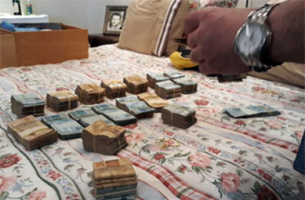 Dinheiro apreendido durante a opera��o