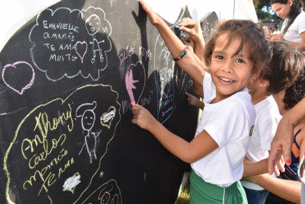 Projeto foi implantado no Centro Municipal de Educa��o infantil (CMEI) Engenheiro Oscar Am�lito, no bairro Real Parque