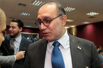 Pai e escola tero que pagar R$ 25 mil por ameaa a aluno