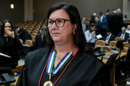 A desembargadora Helena Maria Bezerra Ramos, que negou liminar do Sinjusmat