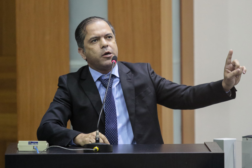 Resultado de imagem para deputado estadual paulo araujo