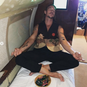  Diplo