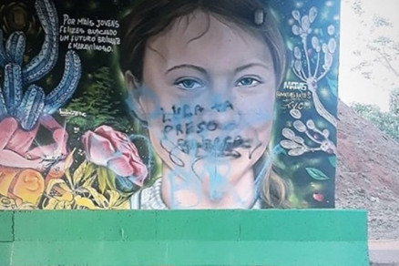Grafite amanheceu pichado nesta tera-feira (1)