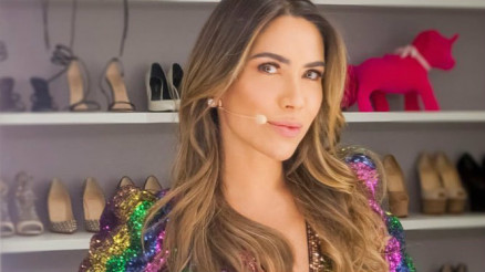 Patrcia Abravanel diz que, quando criana, no entendia o motivo do espelho no teto