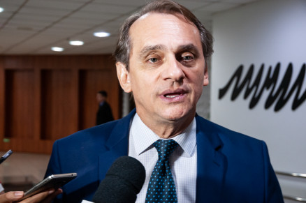 O deputado estadual Wilson Santos: sem simpatia de servidores