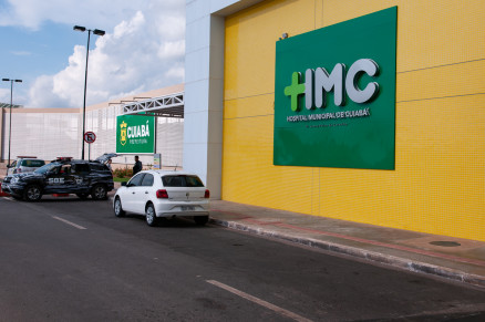 A fachada do Hospital Municipal de Cuiab, onde parte dos mdicos atua