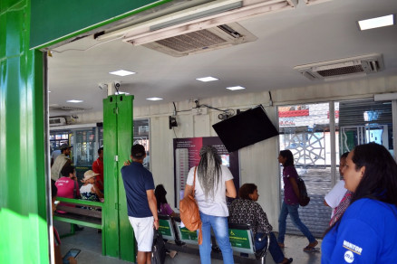 Usu�rios do transporte na Esta��o Bispo, em Cuiab�