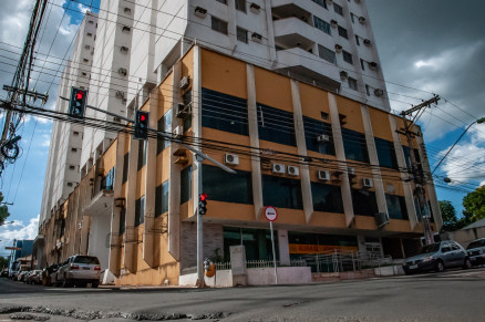 Os Residenciais Nicolina de Oliveira e Joo Alfredo de Oliveira, no Centro de Cuiab