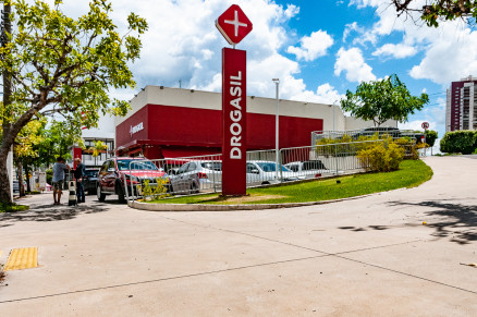 Unidade da Rede Raia/Drogasil em Cuiab: multa de mais de meio milho
