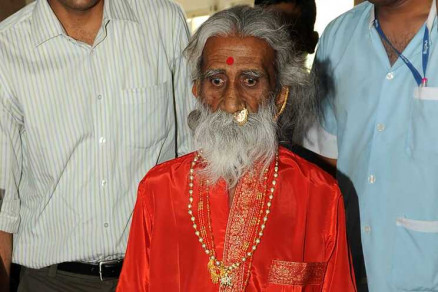 Morre indiano que dizia no comer e beber h 80 anos 