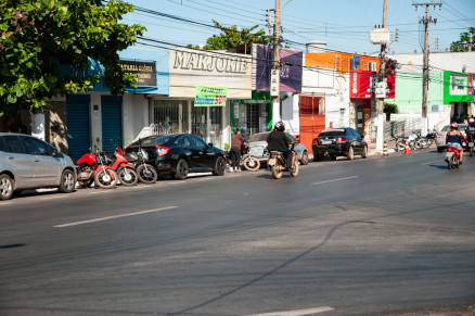 A avenida Couto Magalhes em Vrzea Grande