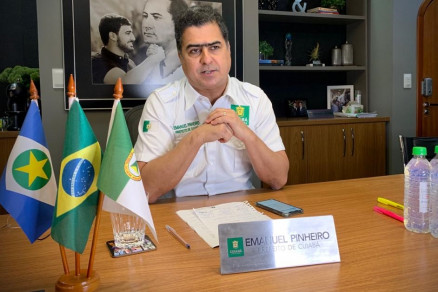 O prefeito Emanuel Pinheiro, que anunciou o 