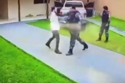 Policial deu um soco no peito do advogado, em Pontes e Lacerda
