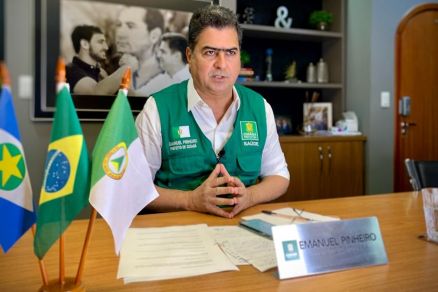 O prefeito Emanuel Pinheiro, que anunciou novas medidas nesta tera-feira 