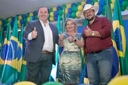 O empresrio Reinaldo Morais e a ex-senadora Selma Arruda: conveno do PSC