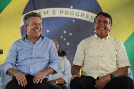 O governador Mauro Mendes e o presidente Jair Bolsonaro, que se encontraro na tera-feira