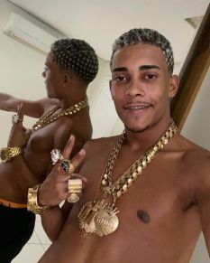 MC Poze